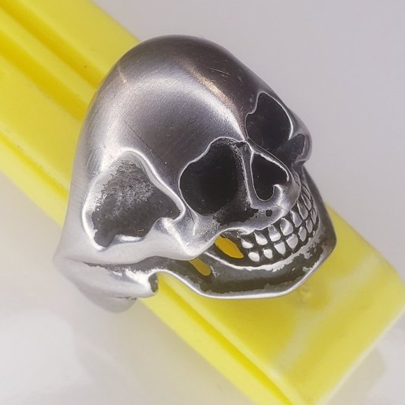 Silver Steel - Skull Shaped ring - 9US - Picture 2 of 8